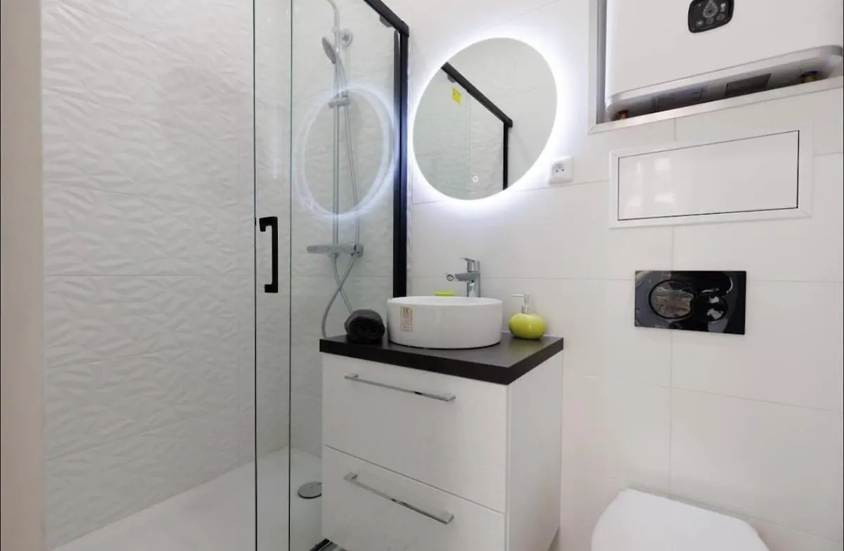 아파트 1 Bed, Center Of Nice With Ac